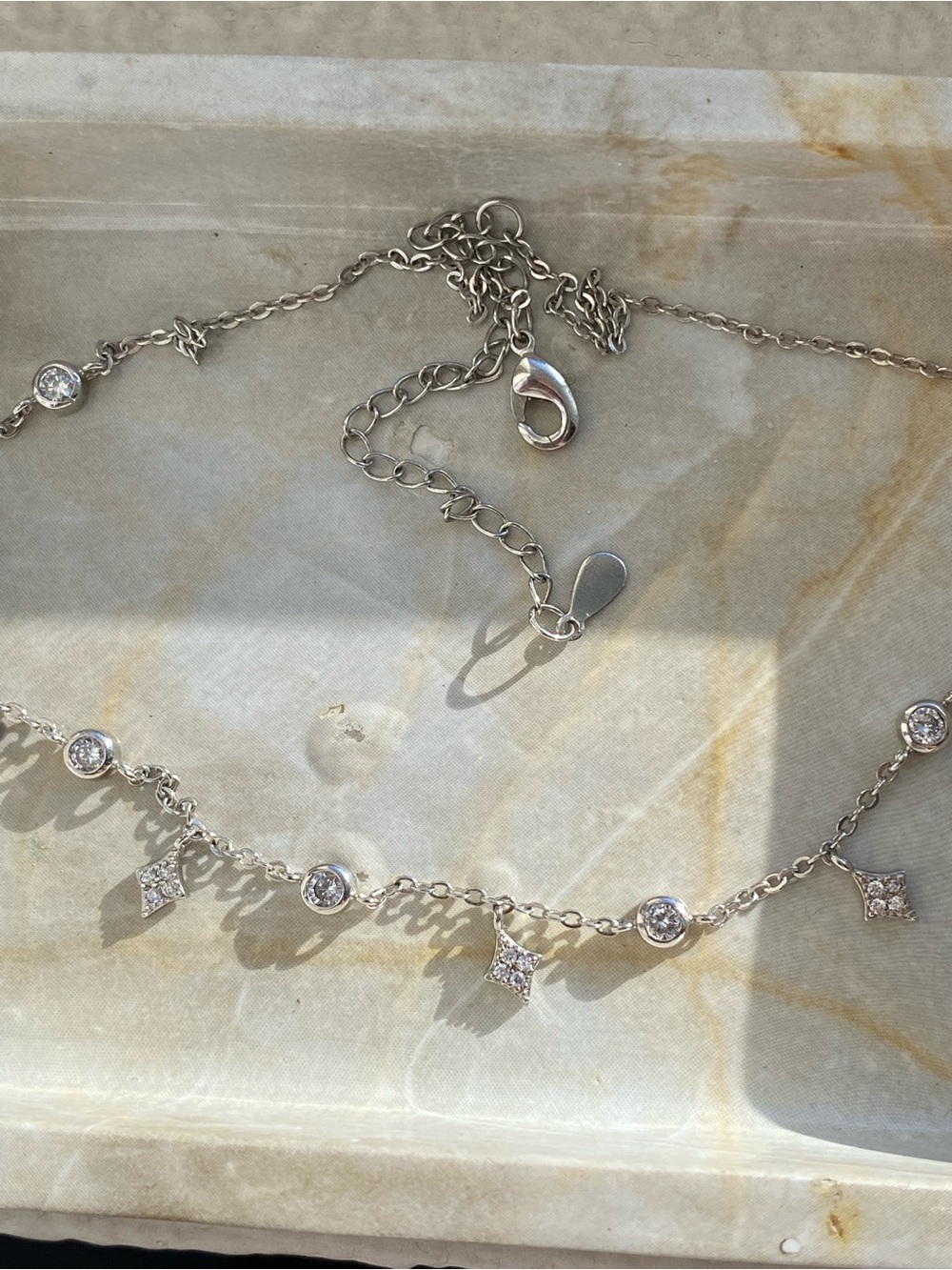Dainty choker /necklace with crystals